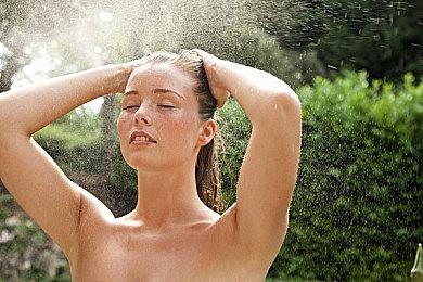 《泰拉瑞亚》跨平台联机功能正在开发中 开发者想做新游戏